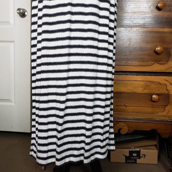 SOFT Michael Kors Black and White Striped Scoop Neck Maxi Dress - Picture 8 of 12
